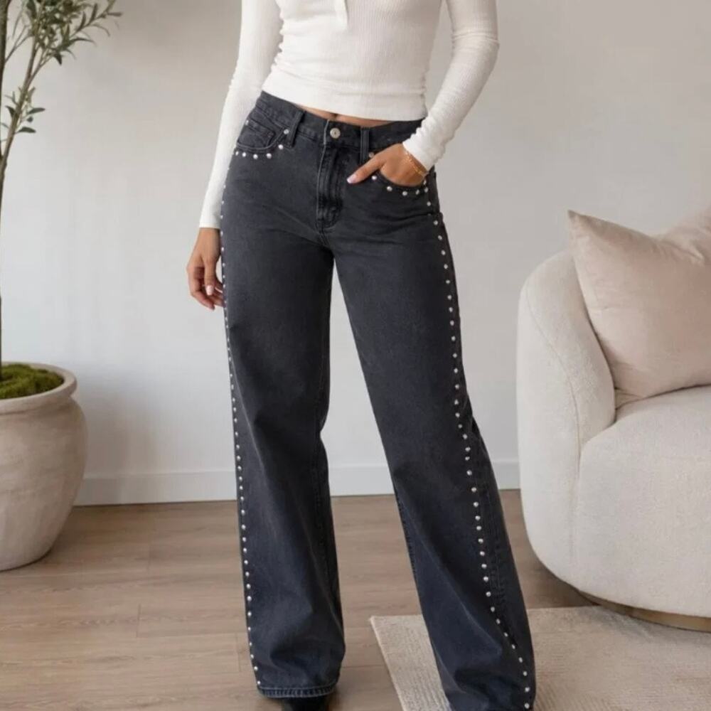 NWT Abercrombie & Fitch The 90s Studded Relaxed Jean High Rise - Black - Size 26
